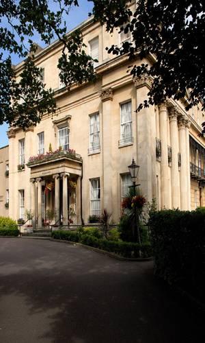 Willoughby House Hotel & Apartments Τσέλτενχαμ Εξωτερικό φωτογραφία