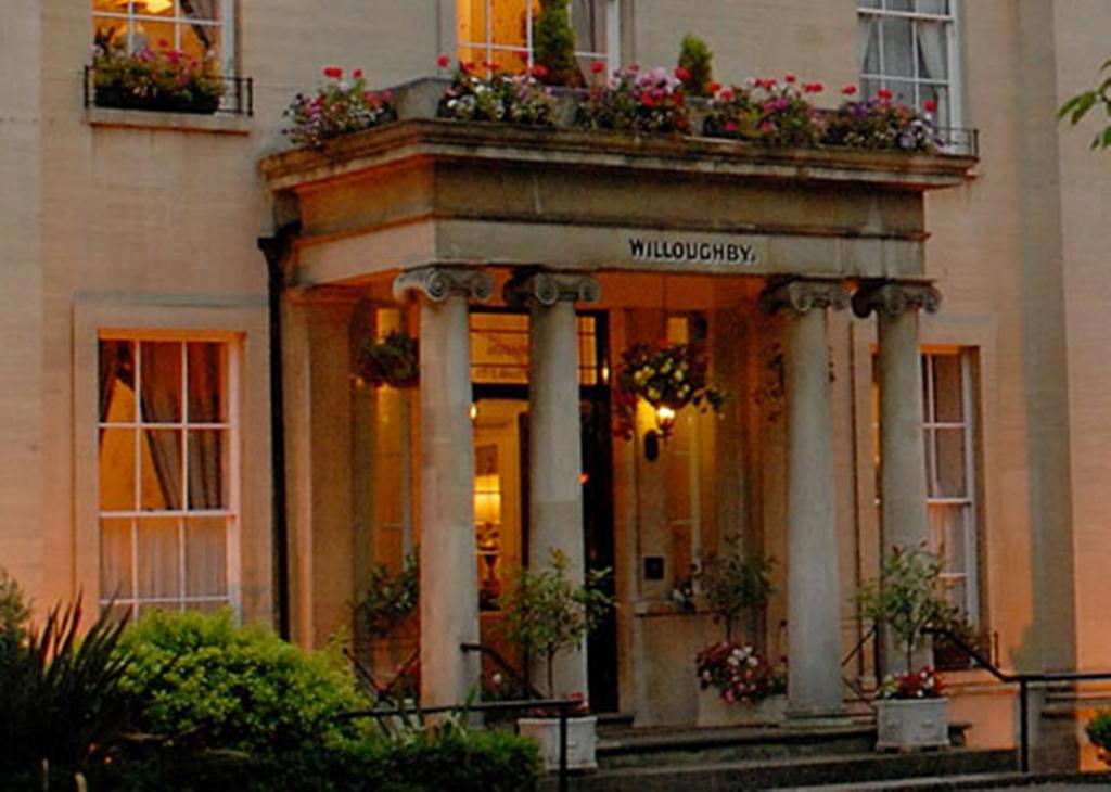 Willoughby House Hotel & Apartments Τσέλτενχαμ Εξωτερικό φωτογραφία