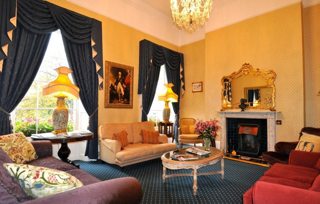 Willoughby House Hotel & Apartments Τσέλτενχαμ Εξωτερικό φωτογραφία